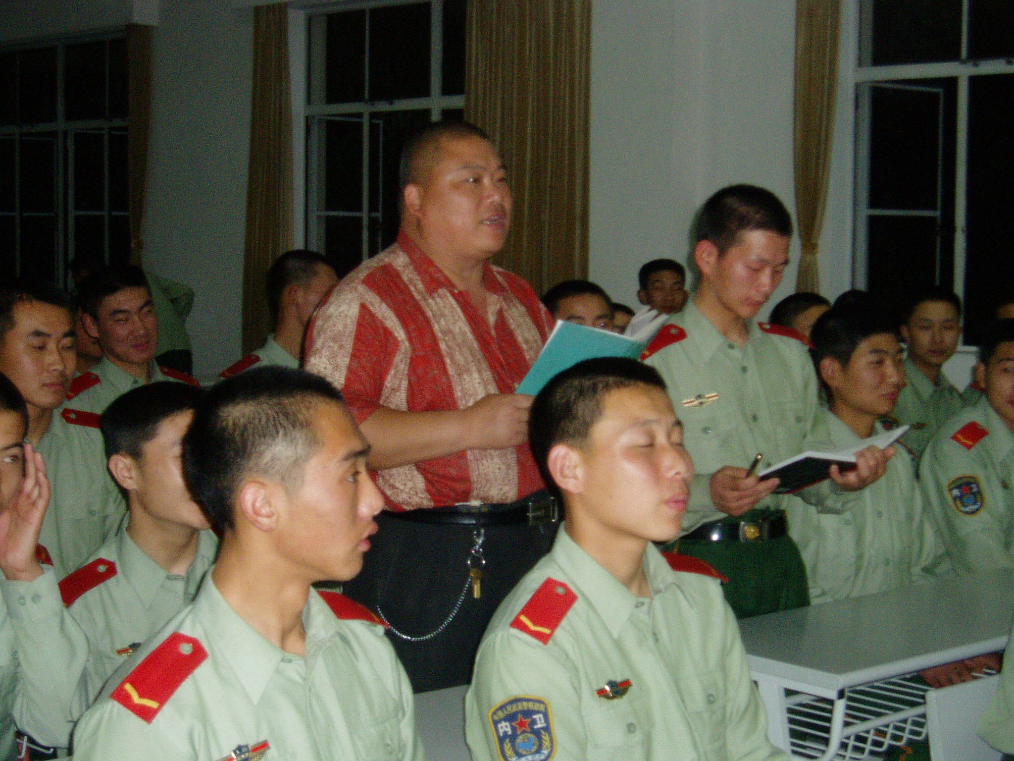 百度胖 老师吧上海市公安局轨道交通分局石宇玉老师求救 微信抖音快手百度贴吧百科图片视频知道搜索上海胖  ...